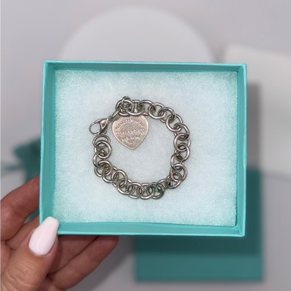 TIFFANY HEART TAG CHAIN - Picture 2 of 6
